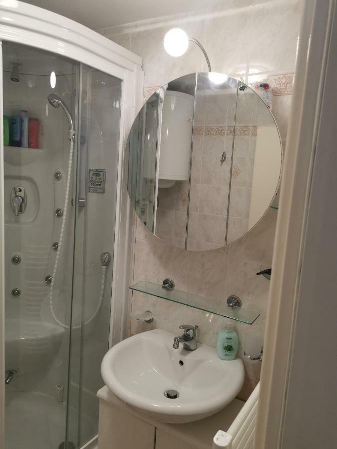 Apartma Soncek Premantura Exterior foto