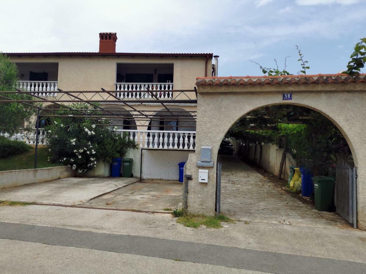 Apartma Soncek Premantura Exterior foto